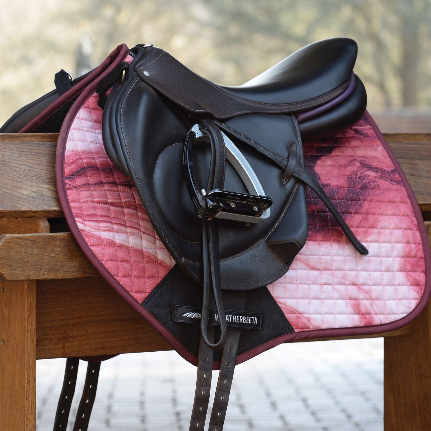 WEATHERBEETA PRIME MARBLE JUMP SHAPED SADDLE PAD